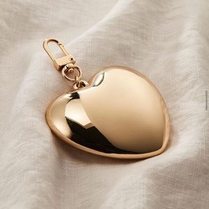 Jenny Bird puffy heart clip